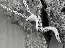 Load image into Gallery viewer, Kudu Horn Necklace