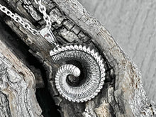 Load image into Gallery viewer, Bighorn Sheep Horn Necklace