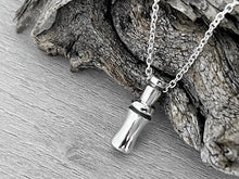 Load image into Gallery viewer, Duck Call Necklace