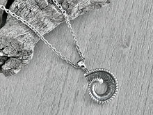 Load image into Gallery viewer, Bighorn Sheep Horn Necklace
