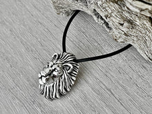 Load image into Gallery viewer, Lion Necklace