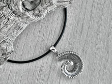Load image into Gallery viewer, Bighorn Sheep Horn Necklace