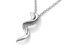 Load image into Gallery viewer, Kudu Horn Necklace